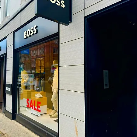 Harvey Nic's & Designer Quarter 74 Ch *