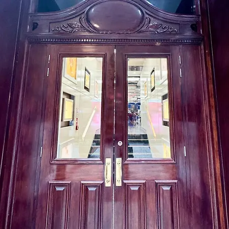 Harvey Nic's & Designer Quarter 74 Ch Appartement *