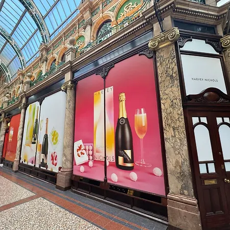 Appartement Harvey Nic's & Designer Quarter 74 Ch *