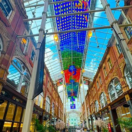 Harvey Nic's & Designer Quarter 74 Ch Appartement *