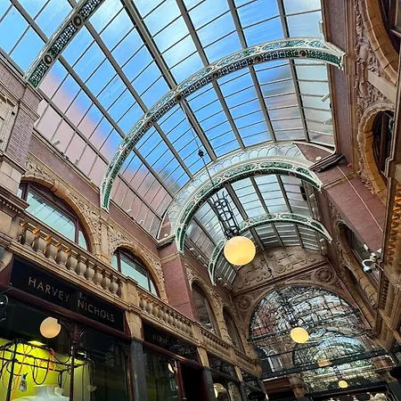 Апартаменти Harvey Nic's & Designer Quarter 74 Ch *