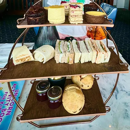 Harvey Nic's & Designer Quarter 74 Ch דירה *