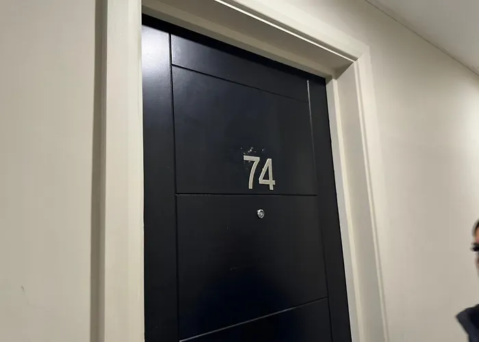 Апартаменти Harvey Nic's & Designer Quarter 74 Ch *