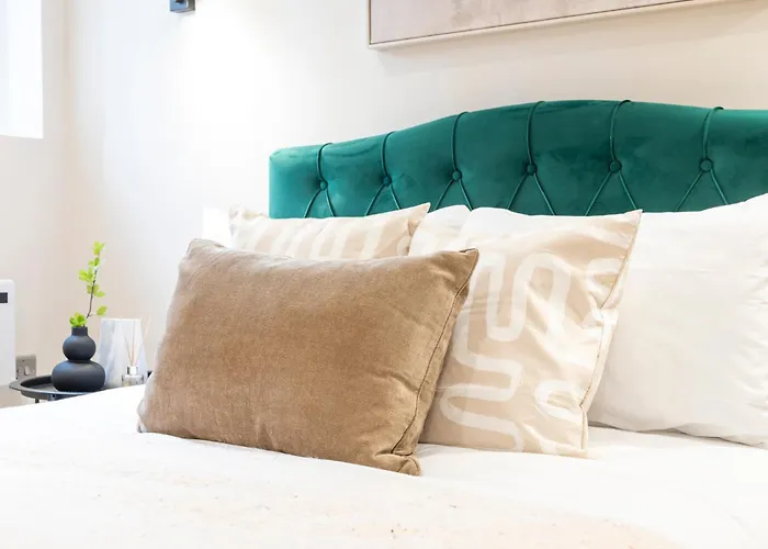 Harvey Nic's & Designer Quarter 74 Ch דירה לידס