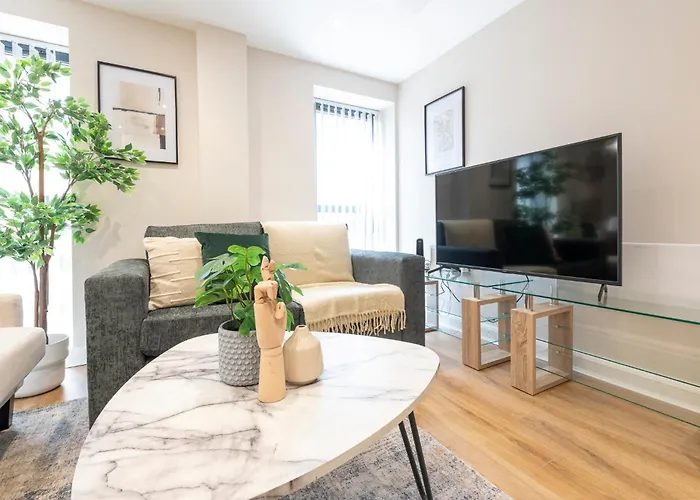 Harvey Nic's & Designer Quarter 74 Ch לידס