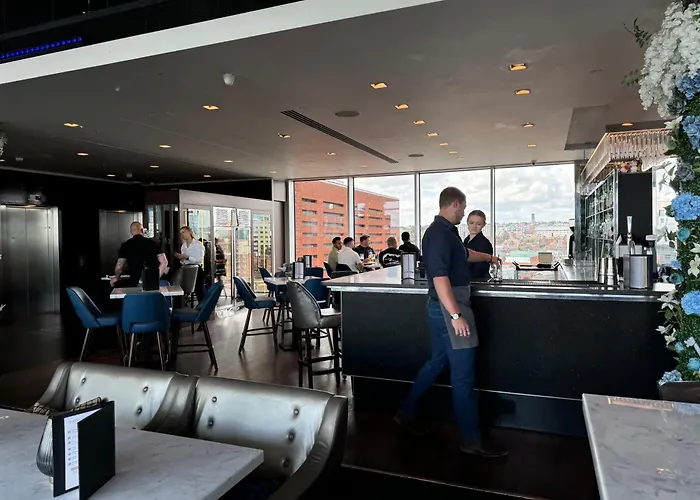 Апартаменти Harvey Nic's & Designer Quarter 74 Ch