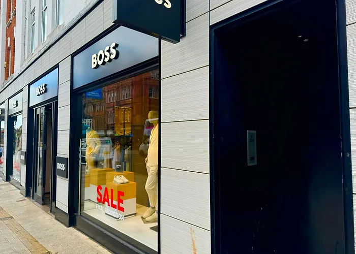 Harvey Nic's & Designer Quarter 74 Ch *