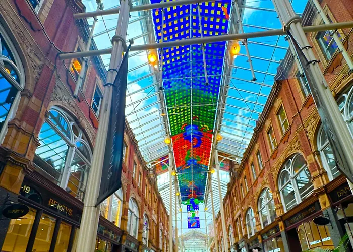 Harvey Nic's & Designer Quarter 74 Ch Апартаменти *