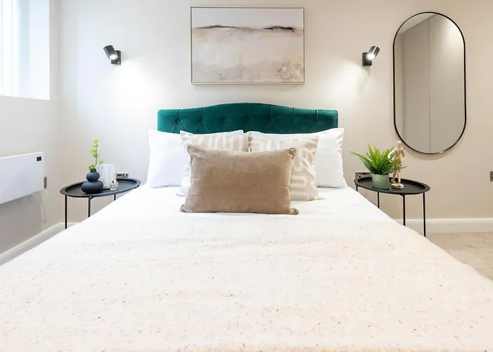 Harvey Nic's & Designer Quarter 74 Ch Апартаменты *